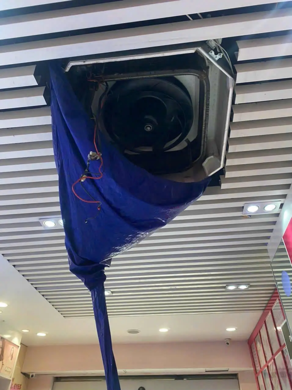 vệ sinh máy lạnh quận 7